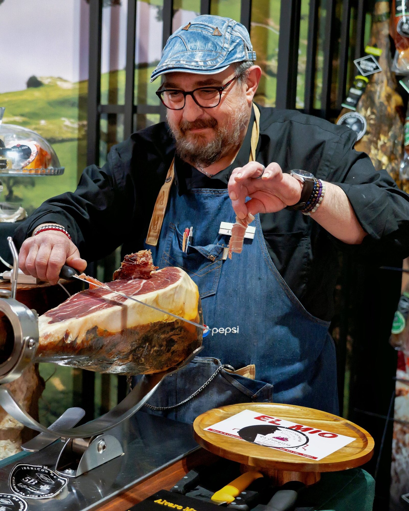 {"data":{"pictureId":"d112cbb583384d96bbf6c2e587becc3e","appversion":"6.0.0","stickerId":"","filterId":"","infoStickerId":"","imageEffectId":"","playId":"","activityName":"","os":"android","product":"retouch","originAppId":"7356","exportType":"","editType":"","alias":"","enterFrom":"enter_launch","capability_key":["edit"],"effect_type":"tool","effect_id":"edit"},"source_type":"hypic","tiktok_developers_3p_anchor_params":"{"client_key":"awgvo7gzpeas2ho6","template_id":"","filter_id":[],"capability_key":["edit"]}"}